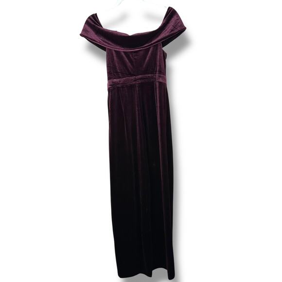 Lulus I'm Enchanted Burgundy Velvet Off-The-Shoulder Tulip Maxi Dress Small - Picture 9 of 10